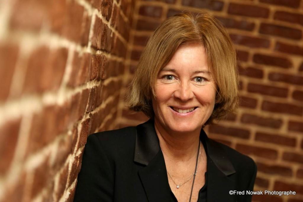 portrait de francoise cartouzou, architecte spécialisée dans l'agencement de commerces à marseille